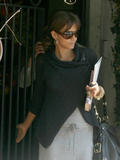 th_43390_Halle_Berry_out_and_about_in_Bel_Air_02_122_82lo.jpg